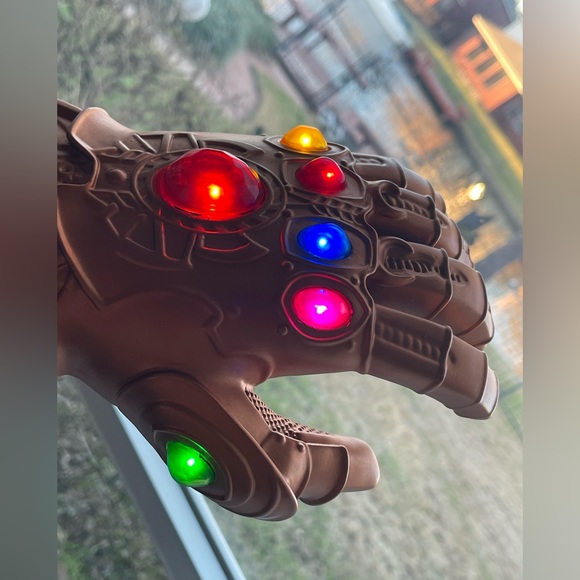 Thanos Infinity Gauntlet Light Gloves Cosplay War Marvel Avengers Adult Size - Picture 13 of 16